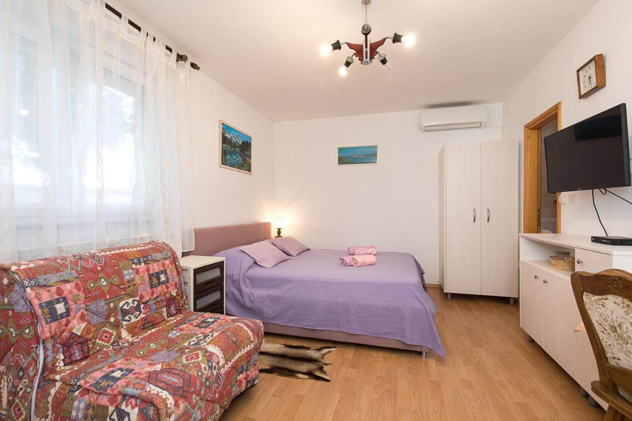 Apartment Stefano Vrh  Экстерьер фото